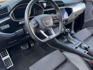 AUDI q3 sportback