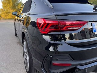AUDI q3 sportback