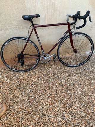 Bicicleta de carretera Orbea reforzada. Envios no