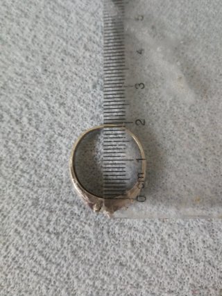 Anillo de plata de ley con circonita