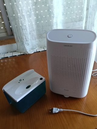 Deshumidificador Cecotec Blanco y Turquesa