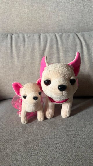 Peluche Perrita Chichi LOVE con bebé y transportín