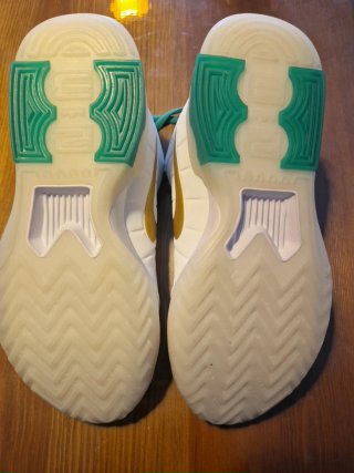 Nike Lebron Witness 9 Talla 42