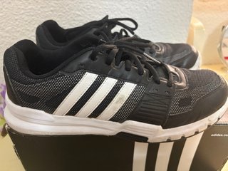 Zapatillas Adidas Hombre Negras y Blancas
