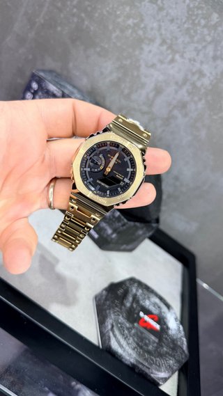 Casio G-Shock GM-B2100GD-9AER Dorado