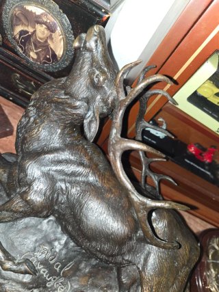 Figura bronce Ciervo Herido Vidal Avaugle Firmado