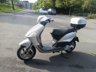 Piaggio Fly 125