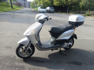 Piaggio Fly 125