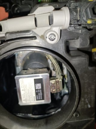 Faro izquierdo Bixenon Alfa Romeo Giulia 2008