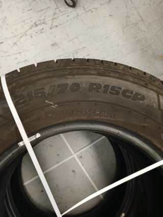 Rueda Pirelli 215/70/15 CP 109