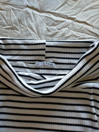 Camiseta escote barco rayas manga larga