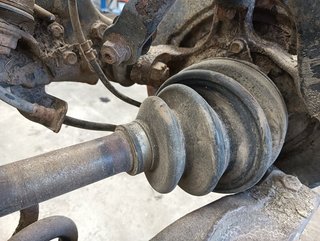 TRANSMISION TRASERA IZQUIERDA MITSUBISHI MONTERO