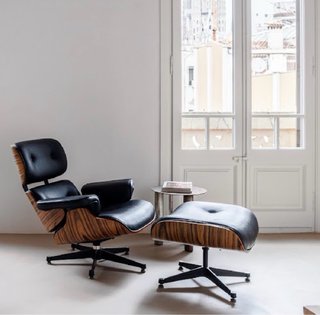 Butaca y Reposapiés Eames REPLICA Alta Calidad.