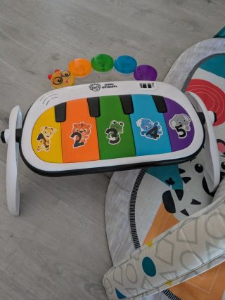 Manta actividades Baby Einstein.