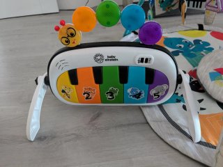 Manta actividades Baby Einstein.