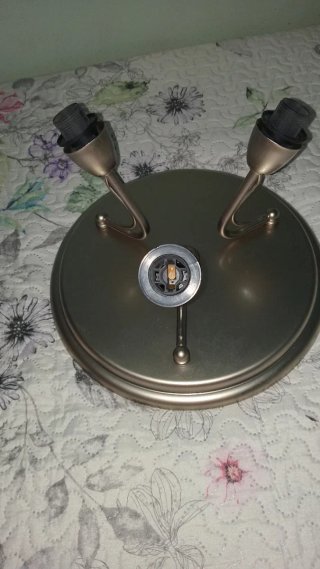 Lámpara de techo con tulipas