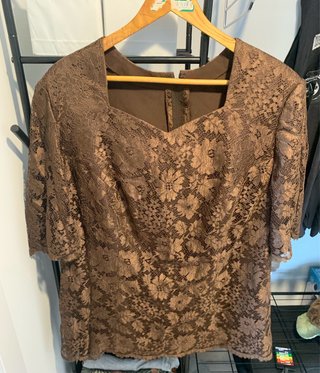 Conjunto de fiesta, con pamela y zapatos .