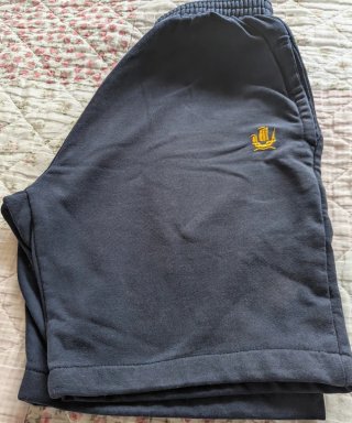 Pantalón corto fomento