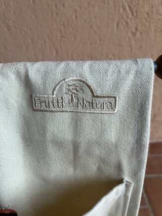 Servomuto porta abiti in legno e metallo – Frutti