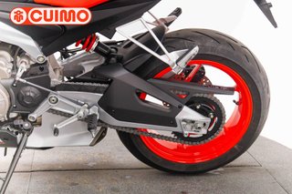 APRILIA TUONO 660