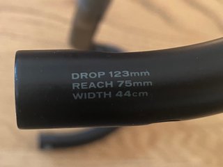 Manubrio Carbonio S-Works Shallow 440mm