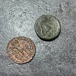 2 Monete. Vedi descrizione accurata.
