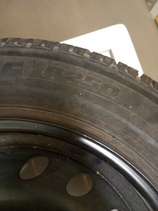 Rueda Bridgestone B250