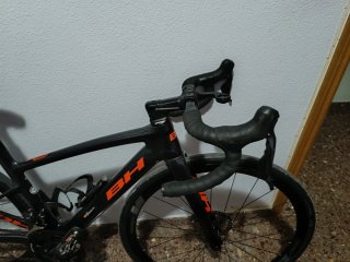 Bicicleta BH Ultralight Negra/Naranja