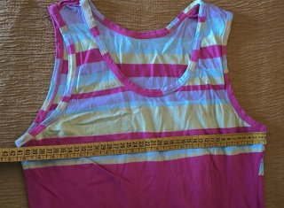 Vestido playero de rayas multicolor