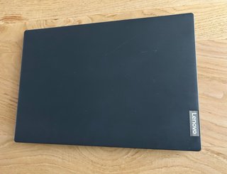 Ordenador portátil Lenovo V15 en perfecto estado