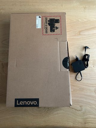 Ordenador portátil Lenovo V15 en perfecto estado