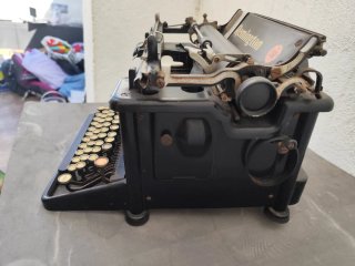 Máquina de escribir Remington No. 12