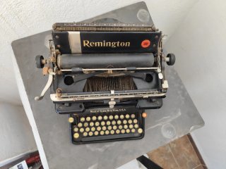 Máquina de escribir Remington No. 12