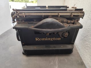 Máquina de escribir Remington No. 12