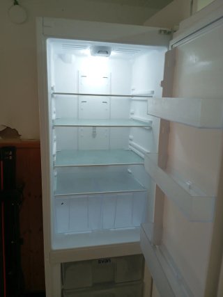 Nevera blanca