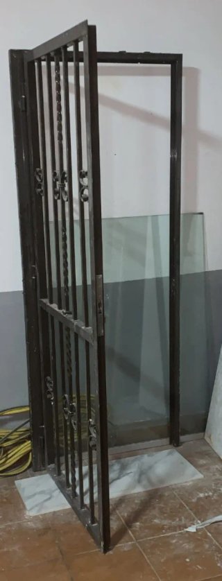 Puerta de Hierro Forjado