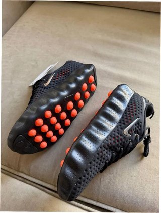 Nike Mind 002 Negro Hyper Crimson EU 40