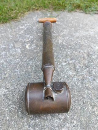 Fumigador antiguo