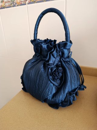 Bolso de mano azul