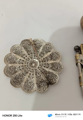 Antigüedades,carnet de baile, broche etc.