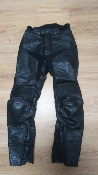 Pantalón de cuero para moto talla 46(M)