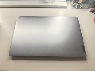 Portátil Lenovo Plata