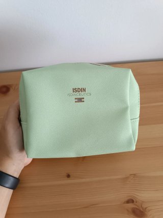 Neceser ISDIN verde pequeño
