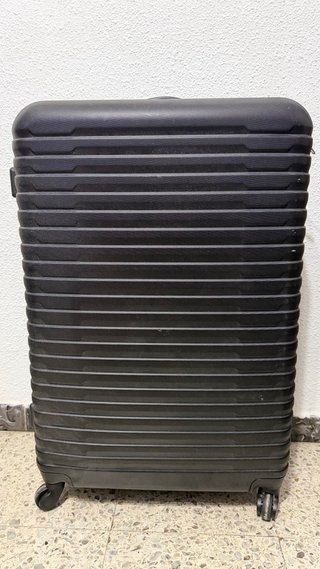 Maleta grande 30 kg negra talla L