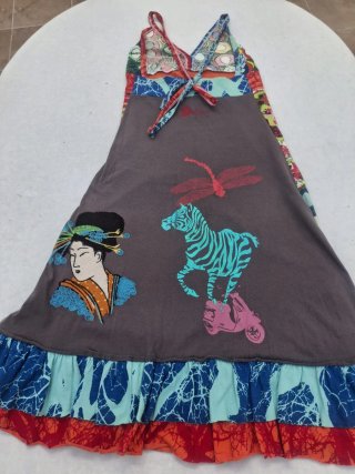 Vestido Desigual Talla XS. Medidas en descripción