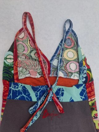 Vestido Desigual Talla XS. Medidas en descripción