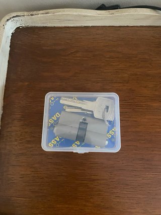 Cerradura YOTA con llaves y cilindro