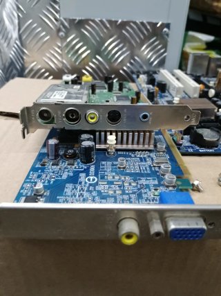 Placa Base Gigabyte 8i945PE