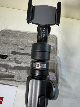 Gimbal Zhiyun Smooth 4