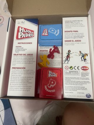 Juego de mesa Hijos vs Padres Bizak
